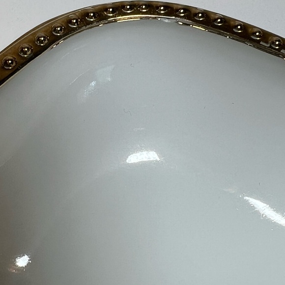 💥SALE! Vintage Fire King White Milk Glass Gold Trim Divided Serving Dish - Picture 13 of 13